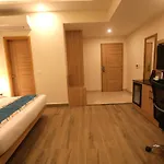 Elora Lords Eco Inn , Lucknow