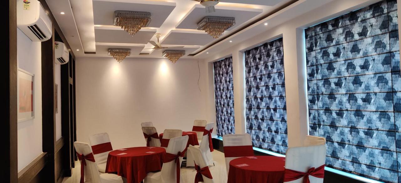 Elora Lords Eco , Hotel 3*