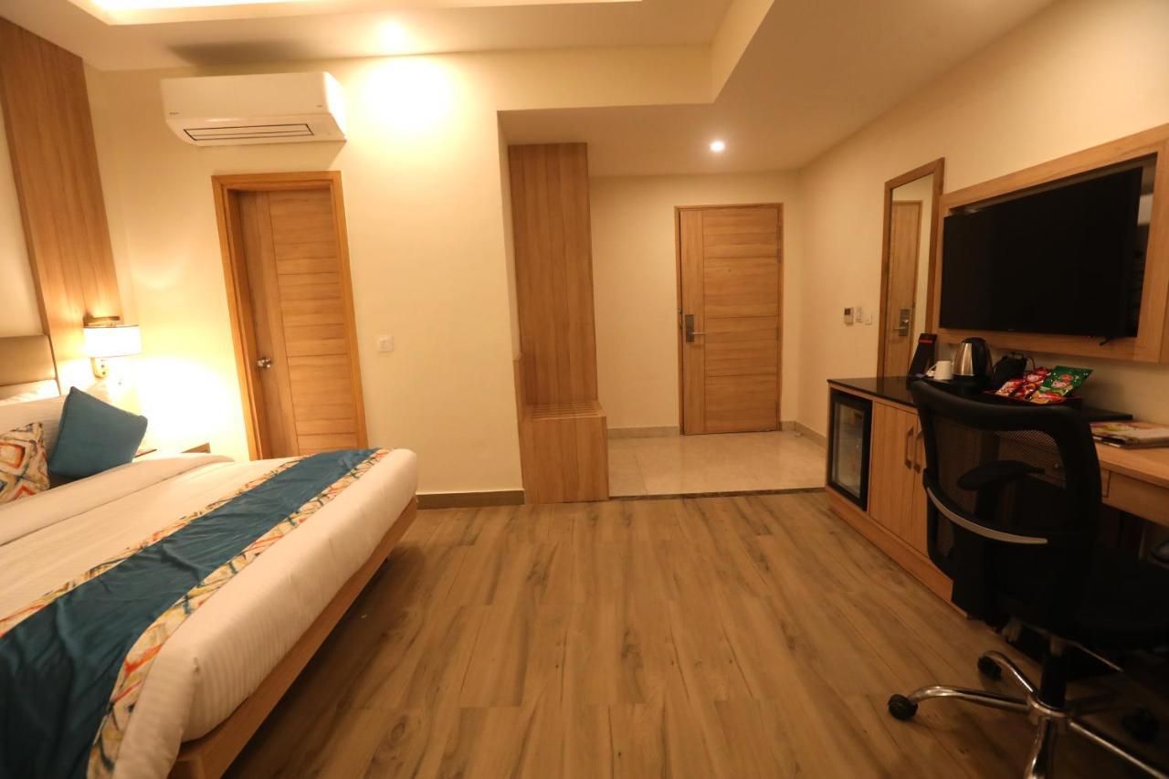 Elora Lords Eco , Hotel Lucknow